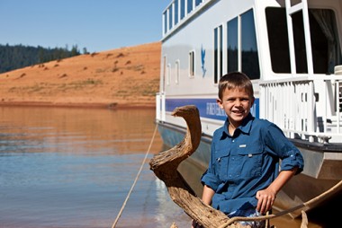 Houseboat at Lake Powell with your kids